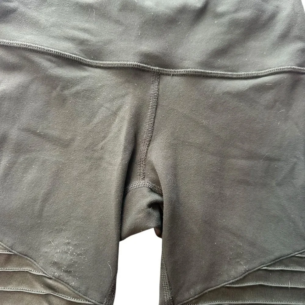 ALO High-Waist Moto Legging full length army green XS